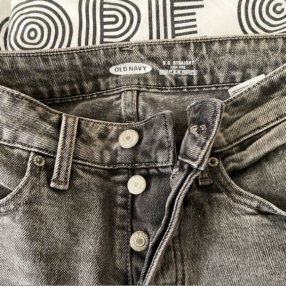 Old Navy Straight Jeans - Picture 4 of 5